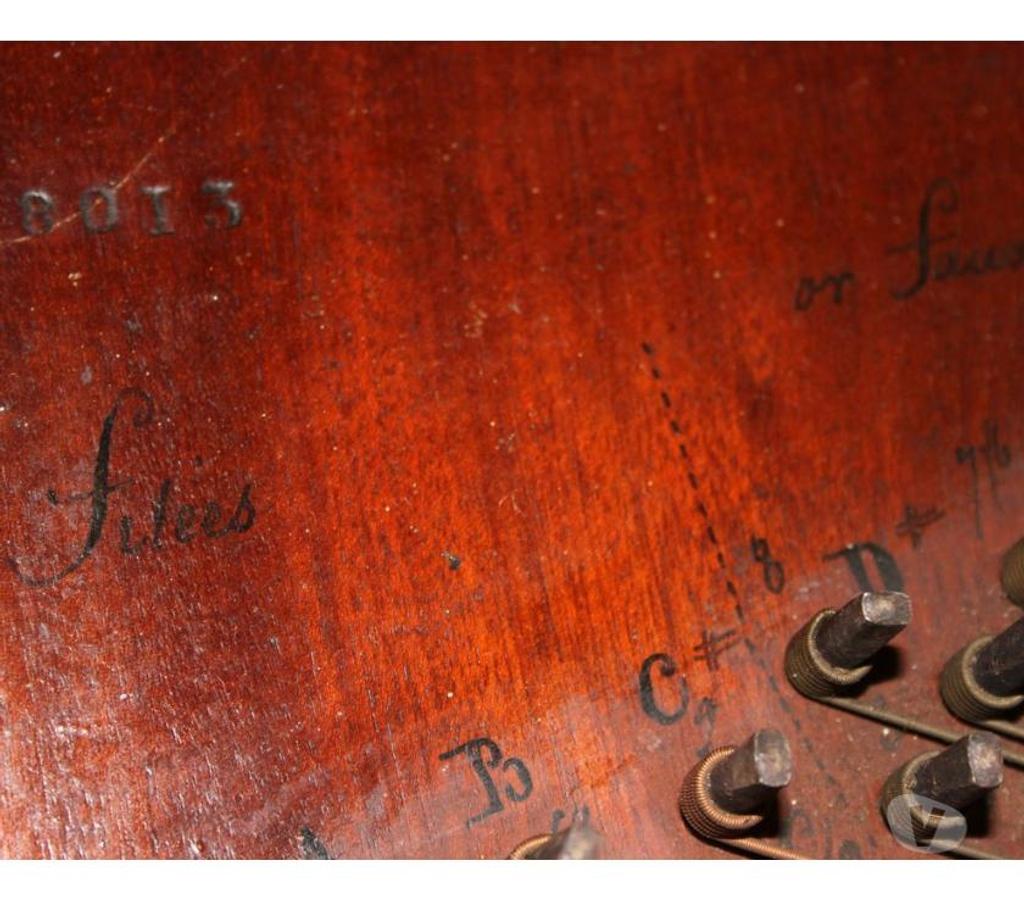Instruments de musique Hérault Montpellier - Photos Vivastreet Piano pianoforte carré Ignace Pleyel 178 x 79 cm de 1848