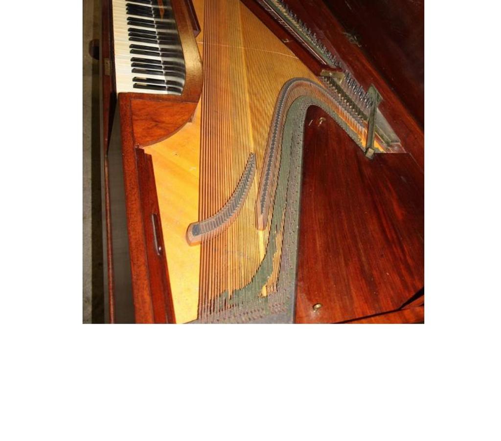 Instruments de musique Hérault Montpellier - Photos Vivastreet Piano pianoforte carré Ignace Pleyel 178 x 79 cm de 1848