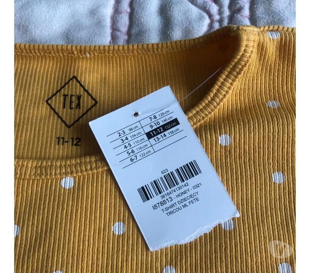 Vêtements occasion Nord Wasquehal - 59290 - Photos Vivastreet Sous pull pour fille (taille 11 à 12 ans)