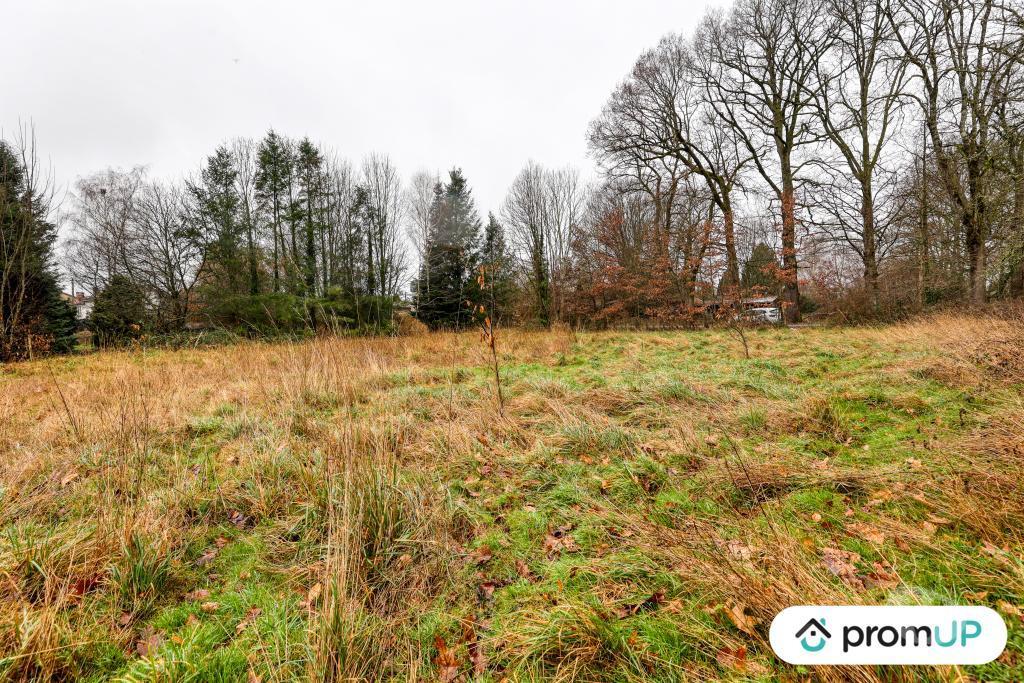 Terrain à vendre Haute-Vienne Peyrilhac - 87510 - Photos Vivastreet (V6486) Terrain constructible de 1468 m2 à PEYRILHAC DONT 300 M2