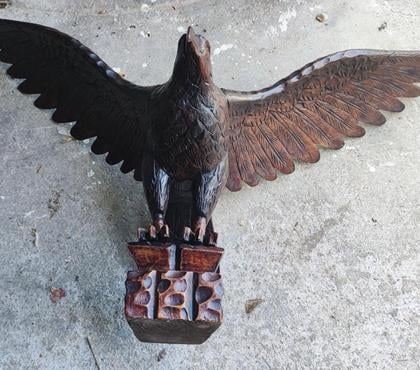 Décoration-Art-Antiquité Bernes sur Oise Val-d'Oise - Photos Vivastreet Rare : Vintage Hand Carved Wooden Eagle Bird Signed
