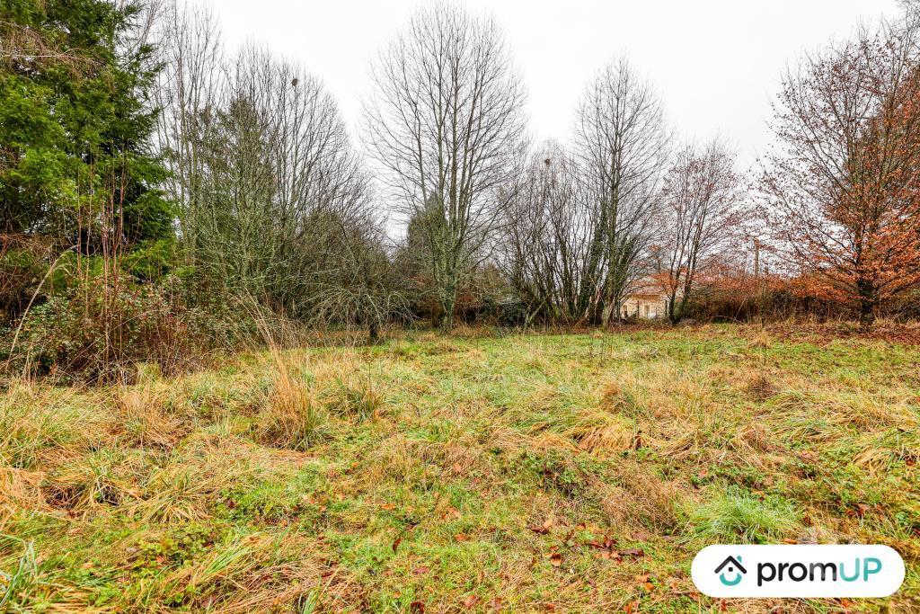 Terrain à vendre Haute-Vienne Peyrilhac - 87510 - Photos Vivastreet (V6489) Terrain agricole de 2740 m2 à PEYRILHAC