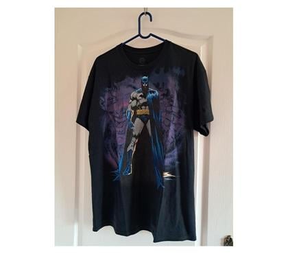 Vêtements Hauconcourt Moselle - Photos Vivastreet Tee-shirt Batman Joker L REVERSIBLE DC comics japon manga an