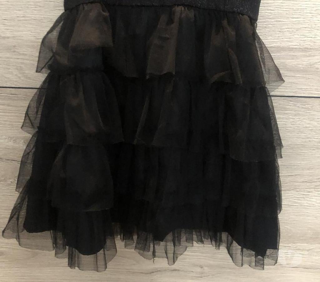Vêtements occasion Nord Wasquehal - 59290 - Photos Vivastreet Robe de soirée (taille 7 à 8 ans)