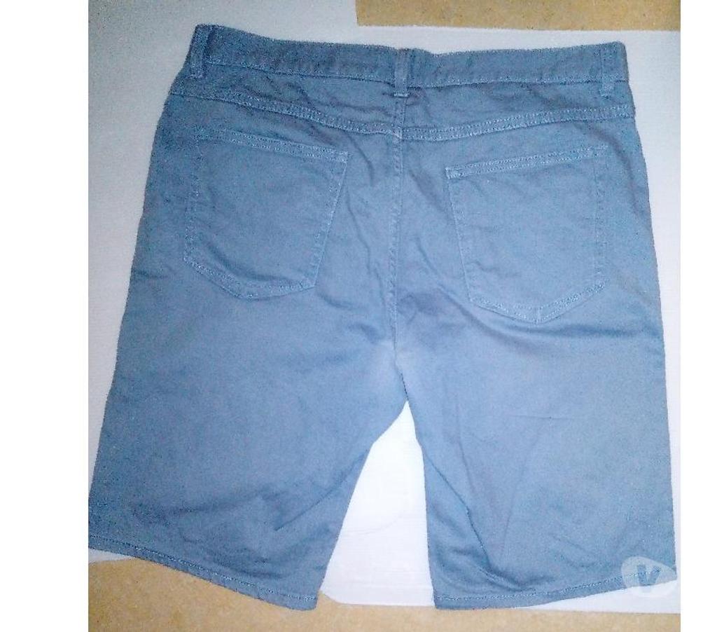 Vêtements occasion Loiret Chalette sur Loing - 45120 - Photos Vivastreet Bermuda bleu KIABI