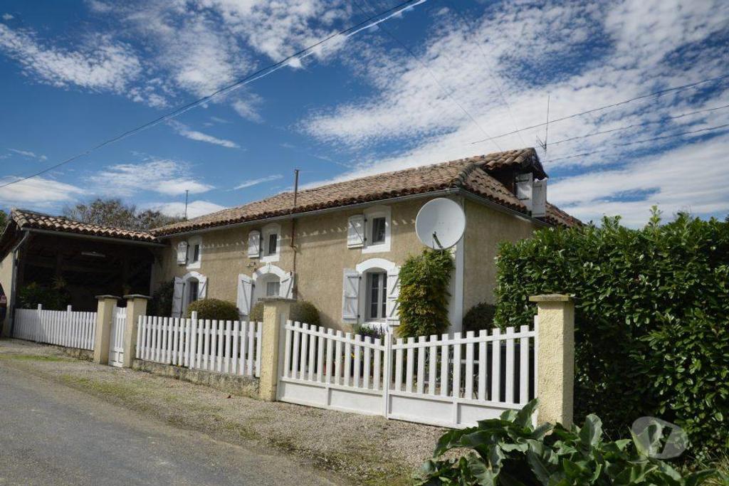 Vente Maison Gers Marseillan - 32170 - Photos Vivastreet À Vendre : maison de village pittoresque