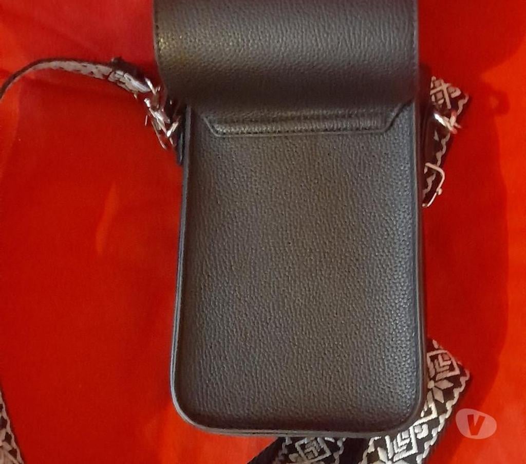 Accessoires - Bagagerie Pyrénées-Atlantiques Biarritz - 64200 - Photos Vivastreet Sacoche bandoulière