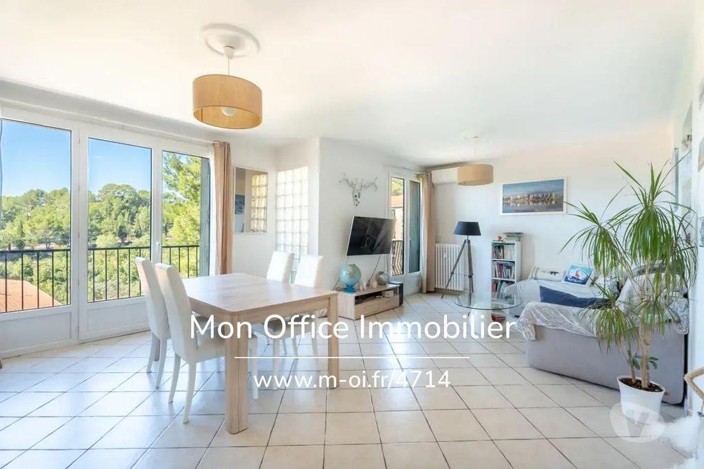 Appartements à vendre Bouches-du-Rhône Aix en Provence - Photos Vivastreet (4714-ETH) Référence : 4714-ETH - Appartement - T4 - 80m2 -...