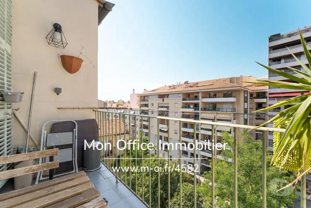 Appartements à vendre Bouches-du-Rhône Marseille - Photos Vivastreet (4582-AMA) Référence : 4582-AMA - En exclusivité appartement...