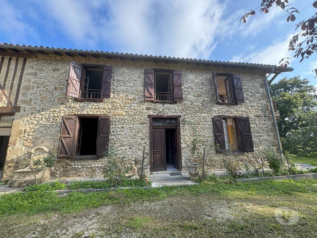 Vente Maison Hautes-Pyrénées Castelnau Magnoac - 65230 - Photos Vivastreet Propriéte authentique sur 4 Hectares