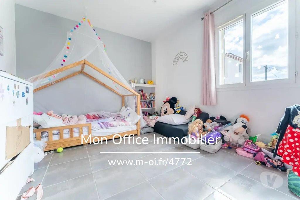Vente Maison Bouches-du-Rhône Allauch - 13190 - Photos Vivastreet (4772-LLE) Référence : 4772-LLE - Maison 5 pièces piscine ...