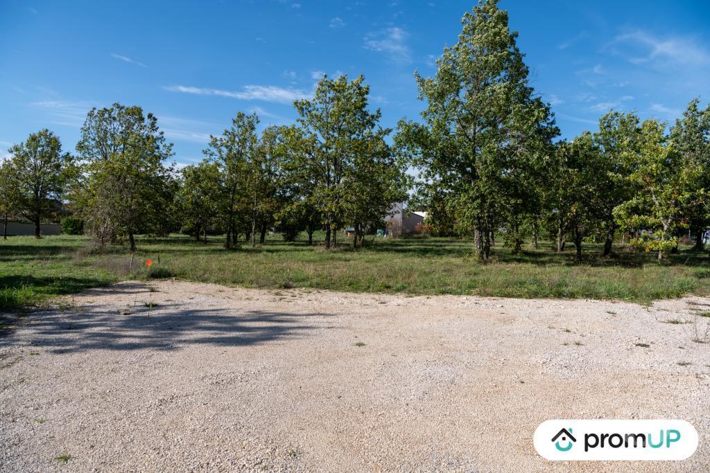 Terrain à vendre Lot Lalbenque - 46230 - Photos Vivastreet (V6893) Terrain constructible de 1173 m2 à LALBENQUE
