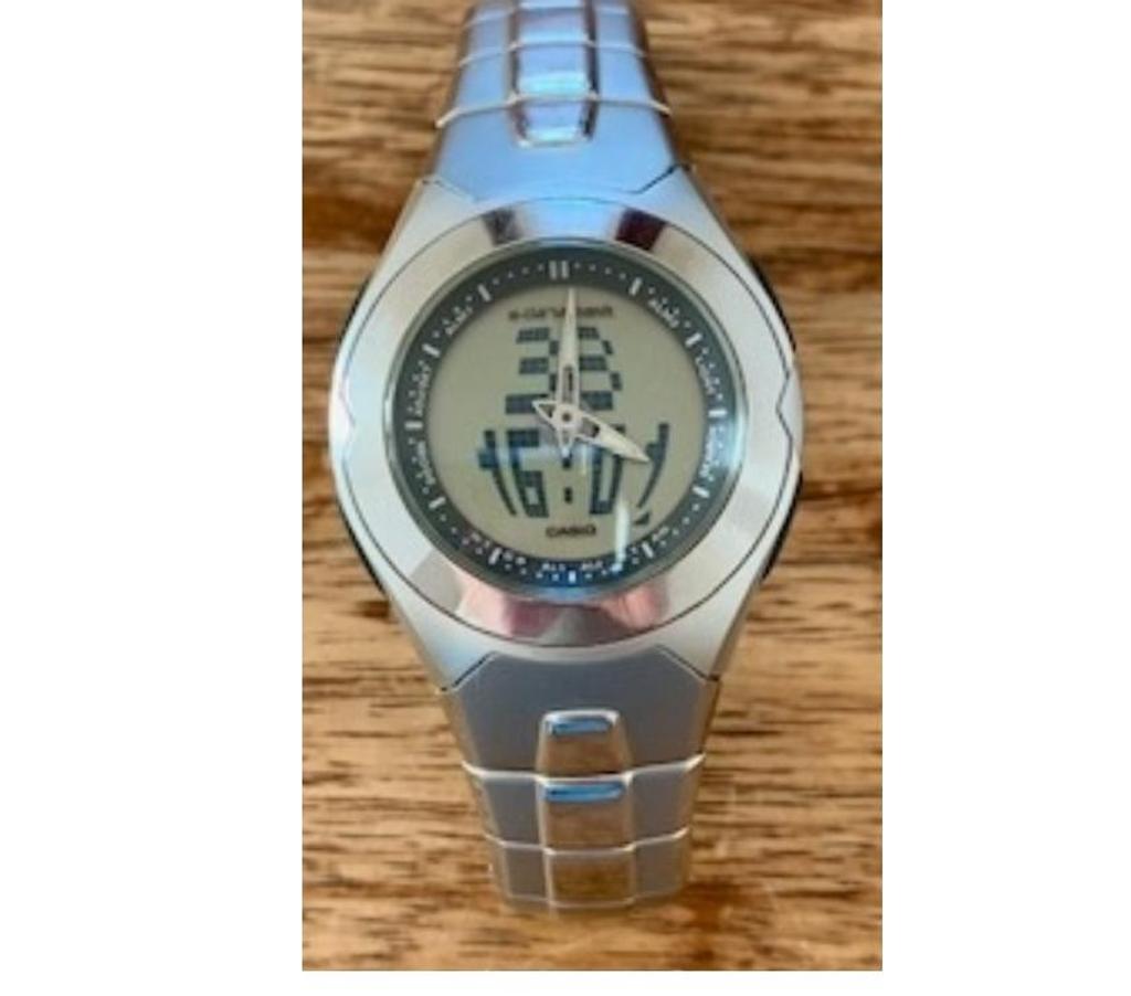 Montres occasion Val-de-Marne Ablon sur Seine - 94480 - Photos Vivastreet Montre Casio homme-e-Dana bank (2001) Module n°2700