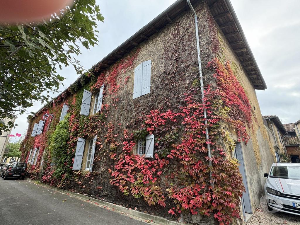 Vente Maison Haute-Garonne Boulogne sur Gesse - 31350 - Photos Vivastreet Chambre d'hote de luxe - Maison de ville de charme avec parcelle