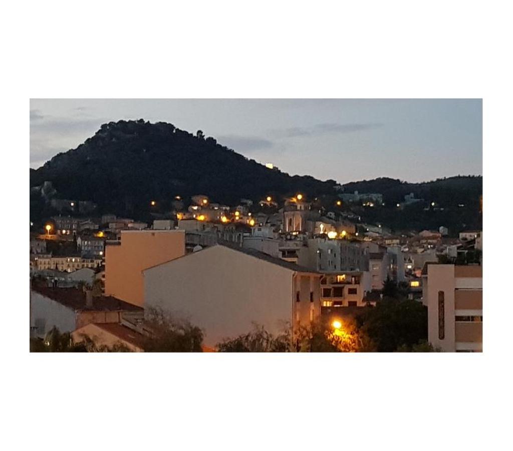 location saisonniere Var Hyeres - 83400 - Photos Vivastreet Studio vacances à Hyères (83400)