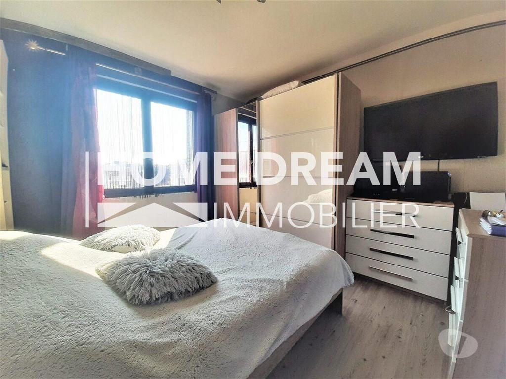 Appartements à vendre Var Six Fours les Plages - 83140 - Photos Vivastreet T3 avec grande terrasse - SIX-FOURS-LES-PLAGES Centre...