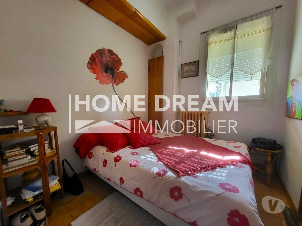 Appartements à vendre Var La Seyne sur Mer - 83500 - Photos Vivastreet T2 à 40 mètres de la plage ! LA SEYNE-SUR-MER Les...