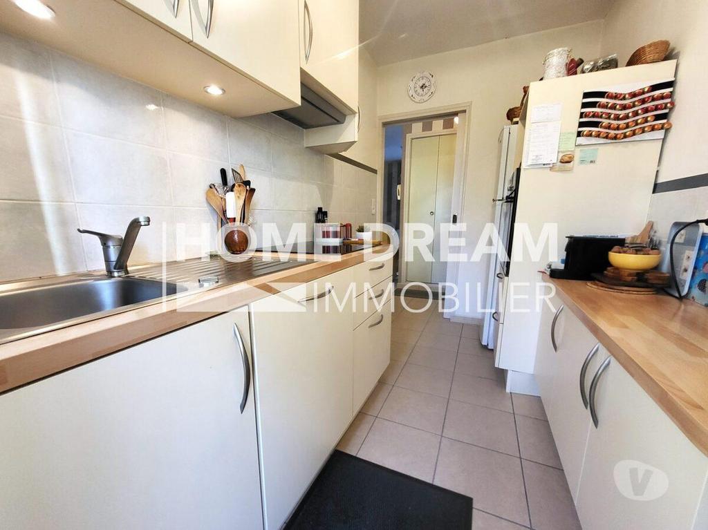 Appartements à vendre Var Six Fours les Plages - 83140 - Photos Vivastreet T3 Standing au calme - SIX-FOURS-LES-PLAGES Proche centre et...