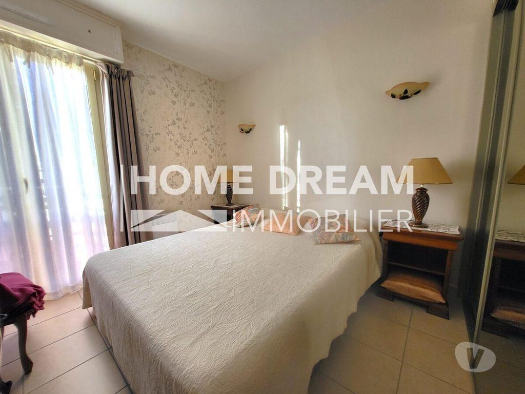 Appartements à vendre Var Six Fours les Plages - 83140 - Photos Vivastreet T3 Standing au calme - SIX-FOURS-LES-PLAGES Proche centre et...