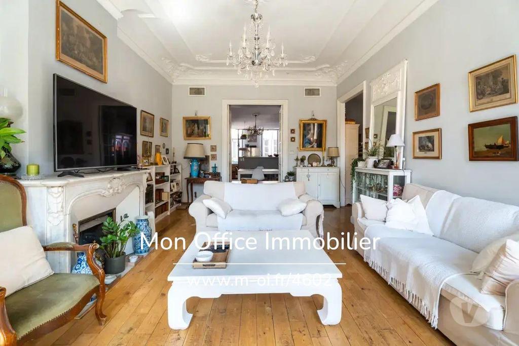 Appartements à vendre Bouches-du-Rhône Marseille - Photos Vivastreet (4704-CLA.) Référence : 4704-CLA. - Appartement 5 pièces à...