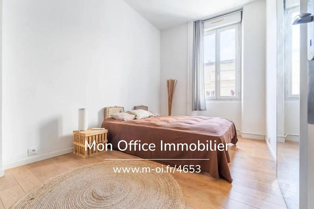 Appartements à vendre Bouches-du-Rhône Marseille - Photos Vivastreet (4663-AFO.) Référence : 4663-AFO. - Appartement 4 pièces dans...