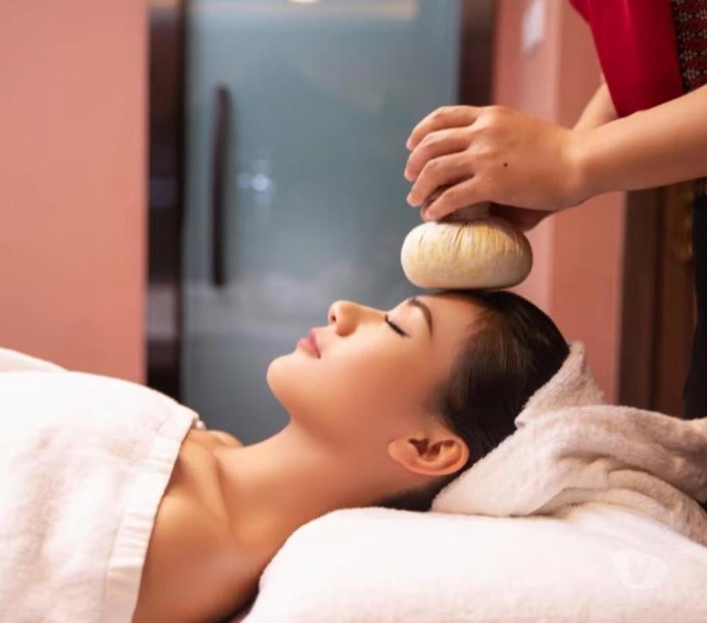 Massages Paris Paris 17ème ardt - 75017 - Photos Vivastreet 75017 nouveau salon de massage a metro Pereire