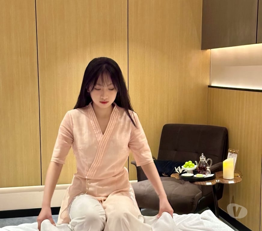 Massages Paris Paris 17ème ardt - 75017 - Photos Vivastreet 75017 nouveau salon de massage a metro Pereire