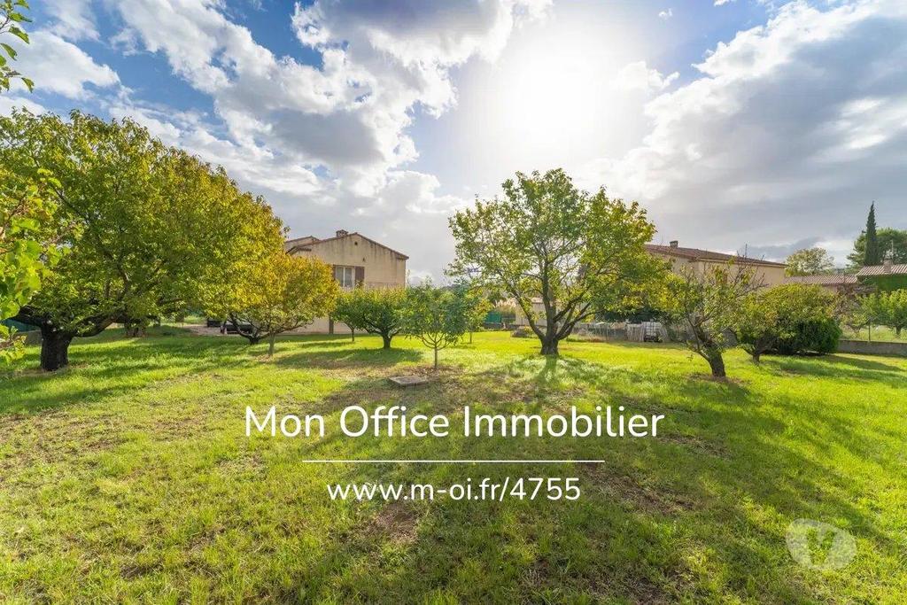 Vente Maison Bouches-du-Rhône Aubagne - 13400 - Photos Vivastreet (4755-NZW) Référence : 4755-NZW - Exclusivité - Maison T5 -...