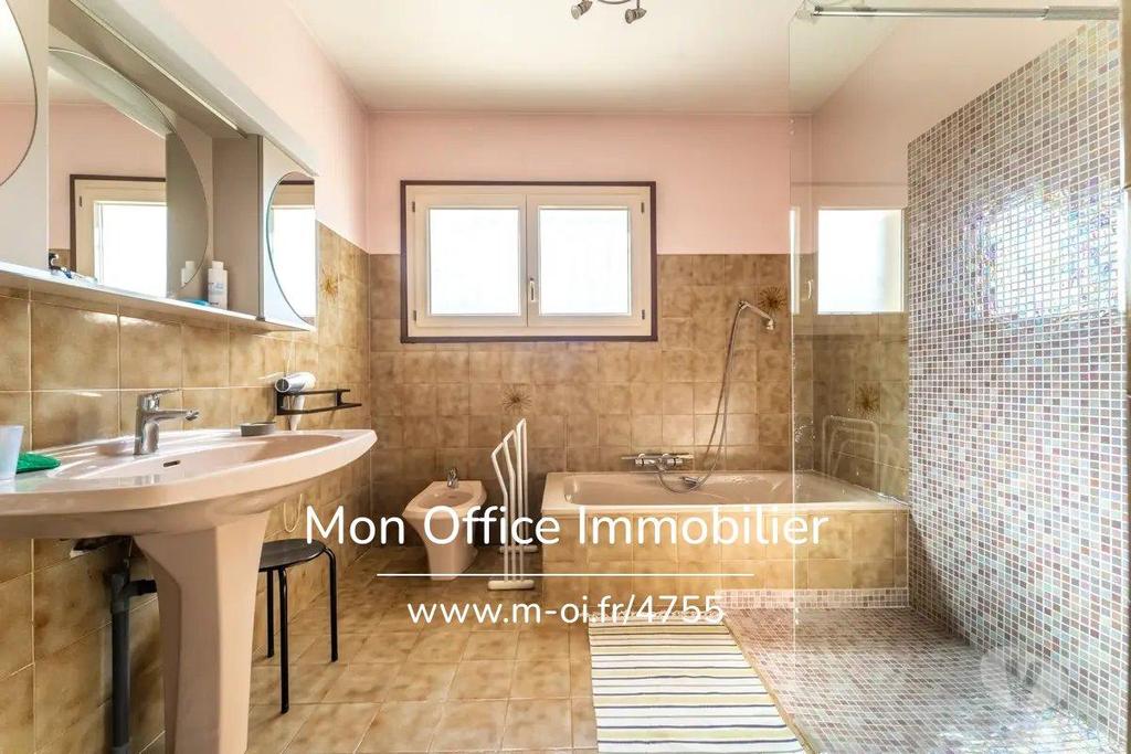 Vente Maison Bouches-du-Rhône Aubagne - 13400 - Photos Vivastreet (4755-NZW) Référence : 4755-NZW - Exclusivité - Maison T5 -...