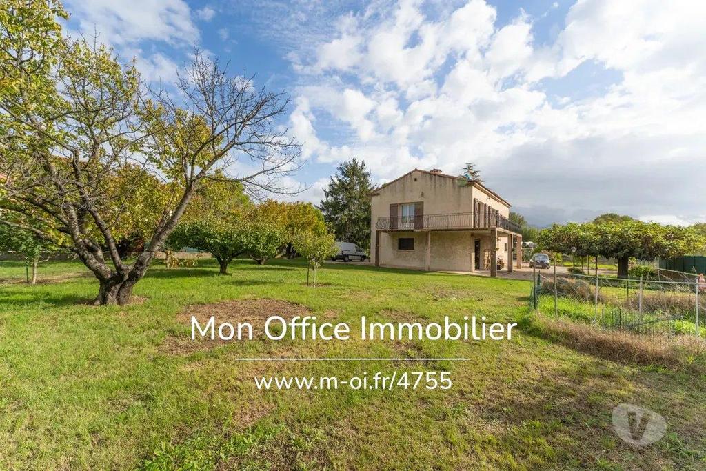Vente Maison Bouches-du-Rhône Aubagne - 13400 - Photos Vivastreet (4755-NZW) Référence : 4755-NZW - Exclusivité - Maison T5 -...