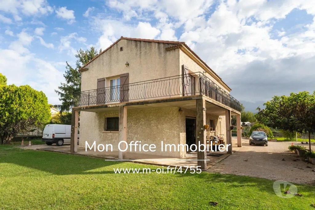 Vente Maison Bouches-du-Rhône Aubagne - 13400 - Photos Vivastreet (4755-NZW) Référence : 4755-NZW - Exclusivité - Maison T5 -...