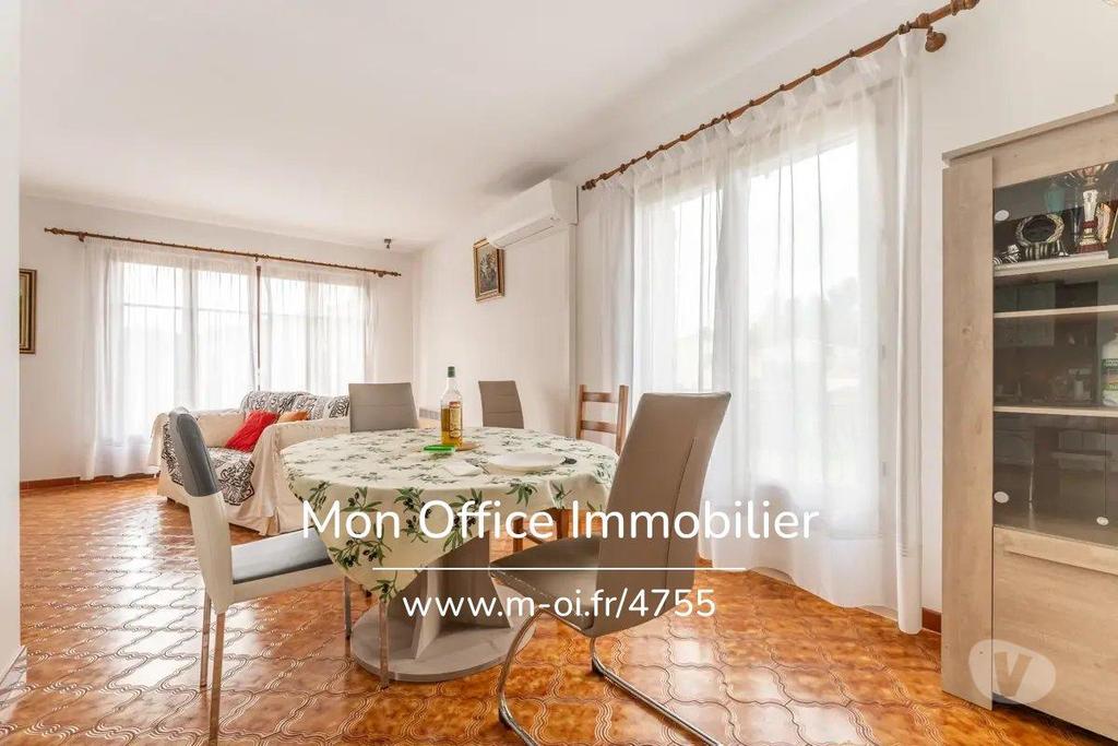 Vente Maison Bouches-du-Rhône Aubagne - 13400 - Photos Vivastreet (4755-NZW) Référence : 4755-NZW - Exclusivité - Maison T5 -...