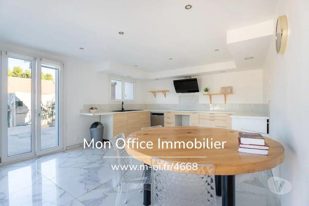 Vente Maison Bouches-du-Rhône Martigues - 13500 - Photos Vivastreet (4668-NAM) Référence : 4668-NAM - Maison 8 pièces