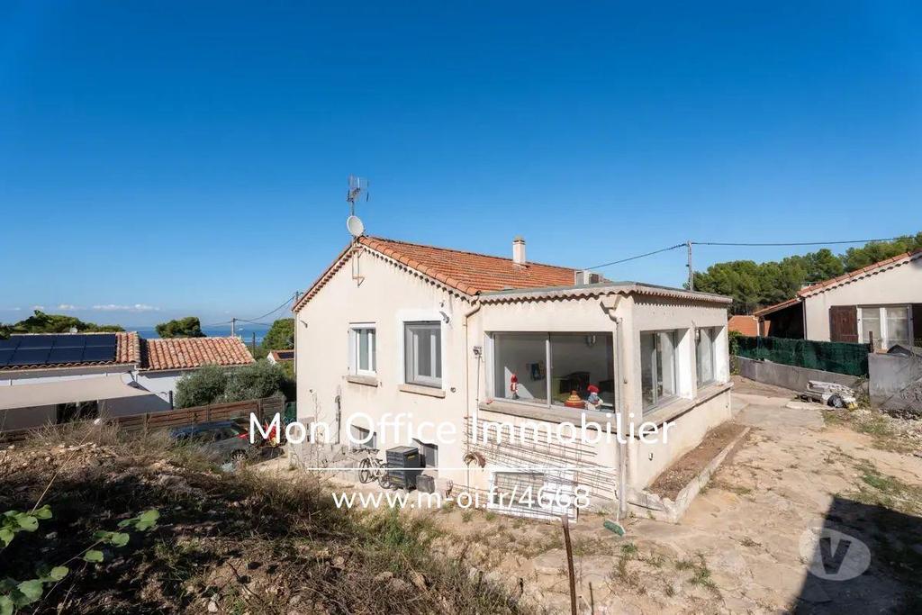Vente Maison Bouches-du-Rhône Martigues - 13500 - Photos Vivastreet (4668-NAM) Référence : 4668-NAM - Maison 8 pièces