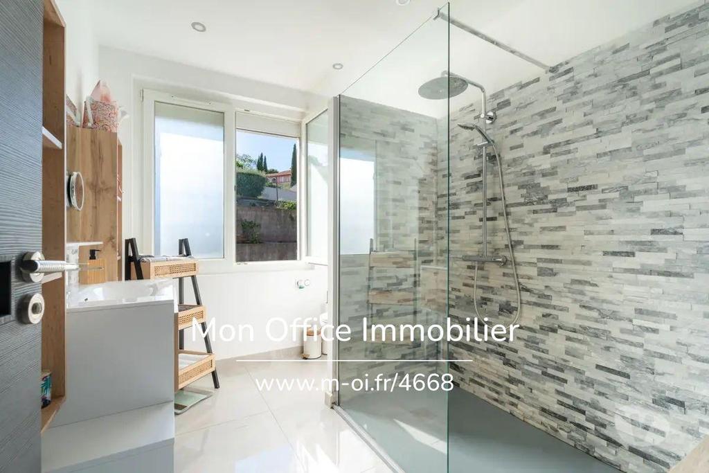 Vente Maison Bouches-du-Rhône Martigues - 13500 - Photos Vivastreet (4668-NAM) Référence : 4668-NAM - Maison 8 pièces