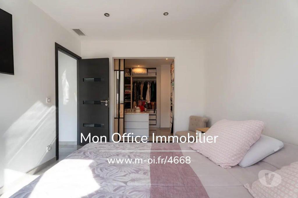 Vente Maison Bouches-du-Rhône Martigues - 13500 - Photos Vivastreet (4668-NAM) Référence : 4668-NAM - Maison 8 pièces