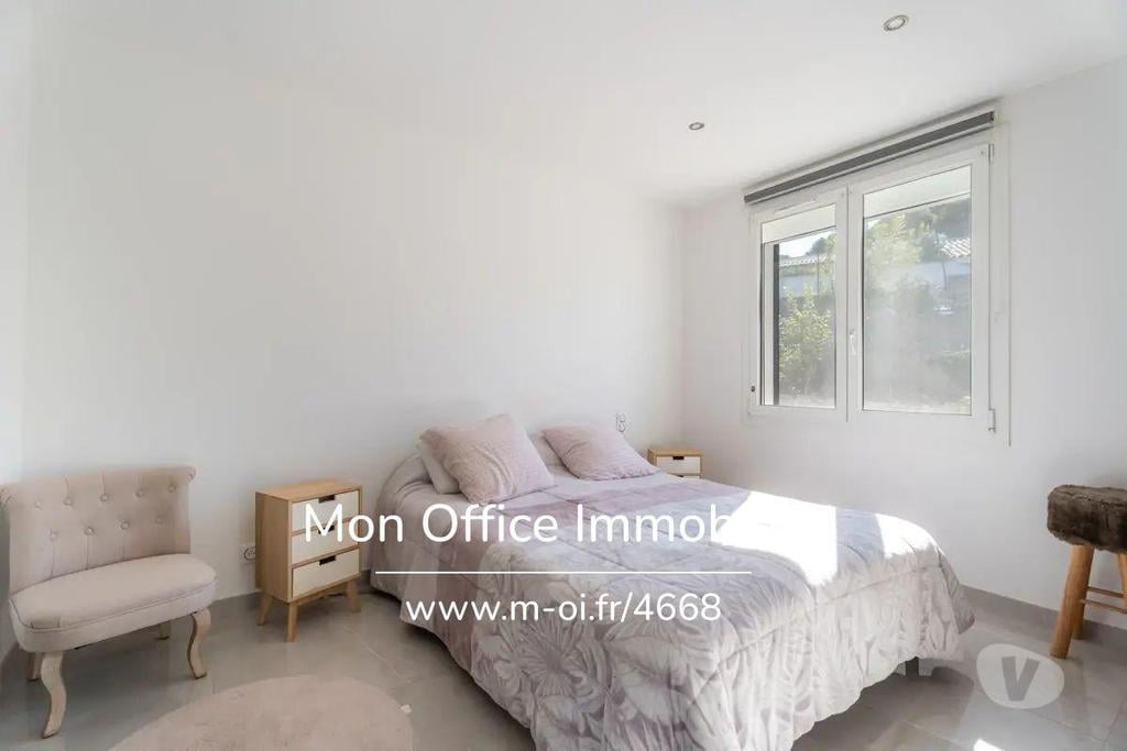 Vente Maison Bouches-du-Rhône Martigues - 13500 - Photos Vivastreet (4668-NAM) Référence : 4668-NAM - Maison 8 pièces