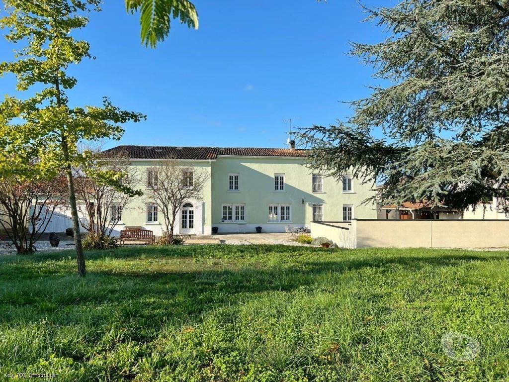 Vente Maison Charente Aigre - 16140 - Photos Vivastreet Belle Maison De 6 Chambres Avec Piscine Proche d'Aigre