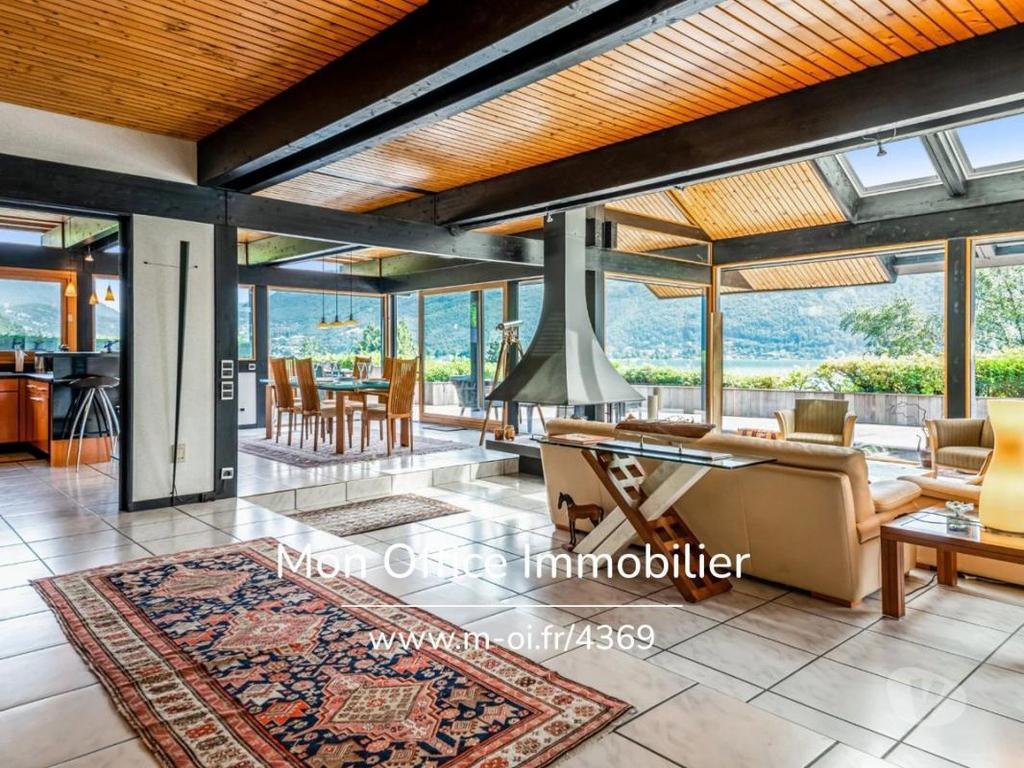 Vente Maison Haute-Savoie Doussard - 74210 - Photos Vivastreet (4369-TCA.) Référence : 4369-TCA. - Maison 6 pièces - 4...