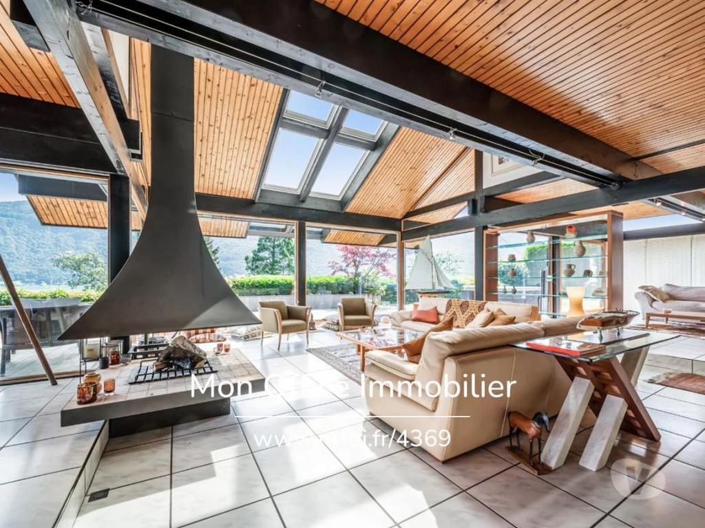 Vente Maison Haute-Savoie Doussard - 74210 - Photos Vivastreet (4369-TCA.) Référence : 4369-TCA. - Maison 6 pièces - 4...