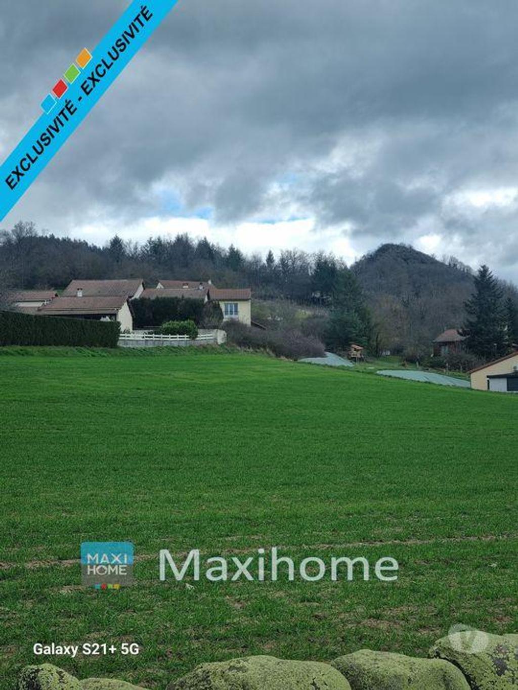 Terrain à vendre Haute-Loire Yssingeaux - 43200 - Photos Vivastreet Terrain de 4540m² situé à Rosières proche de toutes les