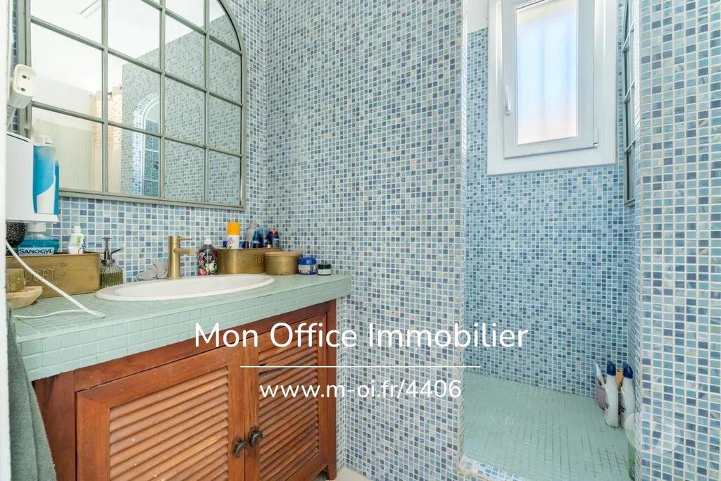 Appartements à vendre Var Toulon - Photos Vivastreet (4406-ASA) Référence : 4406-ASA - Haut de villa 3 pièces avec...
