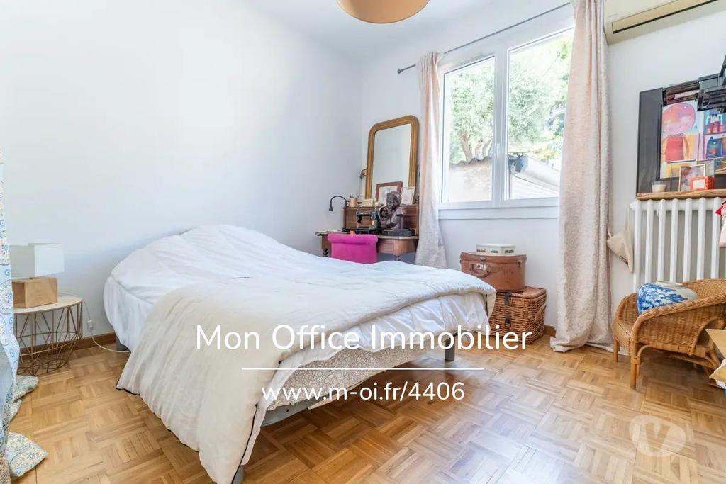 Appartements à vendre Var Toulon - Photos Vivastreet (4406-ASA) Référence : 4406-ASA - Haut de villa 3 pièces avec...
