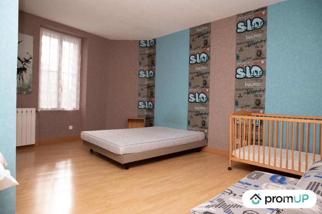 Vente Maison Deux-Sèvres Usseau - 79210 - Photos Vivastreet (V4873) Maison de 190m², 4 chambres, 800 m2 de terrain