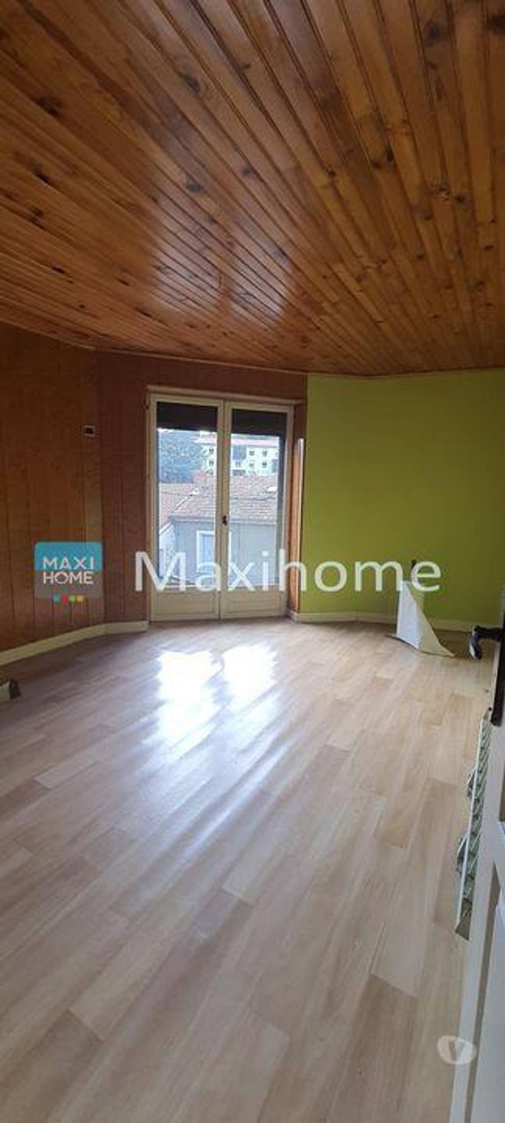 Vente Immeuble Haute-Loire Vorey - 43800 - Photos Vivastreet Ancien Commerce avec Potentiel à Vorey (220 m²)