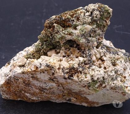 Collection Bertrichamps Meurthe-et-Moselle - Photos Vivastreet Epidote & Andradite & Magnétite & Feldspath