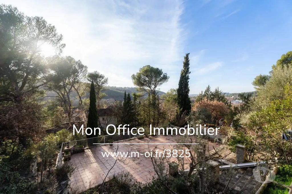 Vente Maison Bouches-du-Rhône Le Tholonet - 13100 - Photos Vivastreet (4765-ETH) Référence : 4765-ETH - Maison - T7 - 147m2 - À...