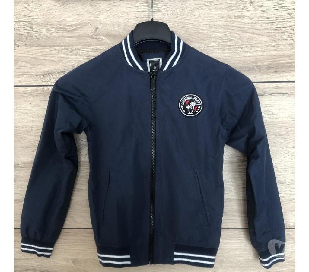 Vêtements occasion Nord Wasquehal - 59290 - Photos Vivastreet Manteau garçon taille 8 ans