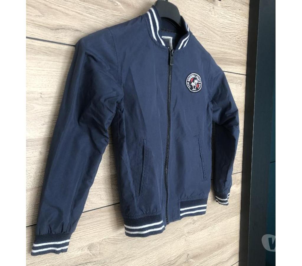 Vêtements occasion Nord Wasquehal - 59290 - Photos Vivastreet Manteau garçon taille 8 ans