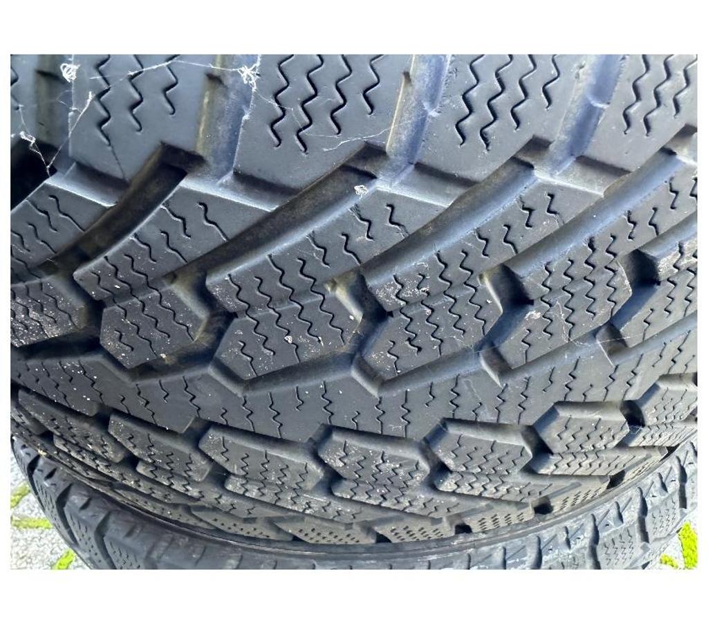 Pièces et services auto Bas-Rhin Mommenheim - 67670 - Photos Vivastreet PNEUS NEIGE 22555R16 - 4 pièces